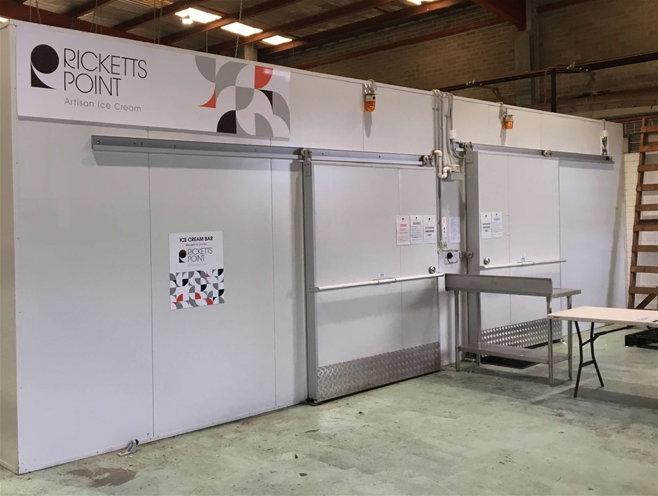 Rhodium Plated Men's Band Ring (5mm) - US Size 9