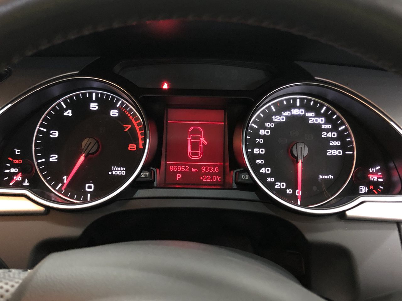 <B>2022 Case Magnum 400 Tractor</B>