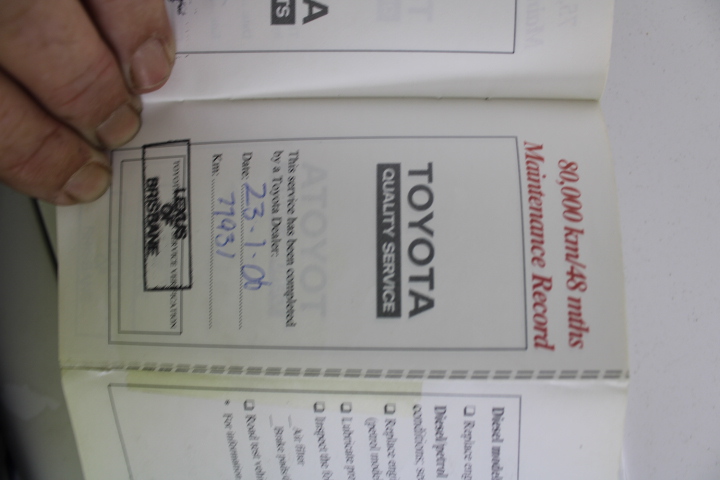 INSTANT POT 9-in-1 Duo Plus 5.7L Electric Pressure Cooker. 13 Smart Program