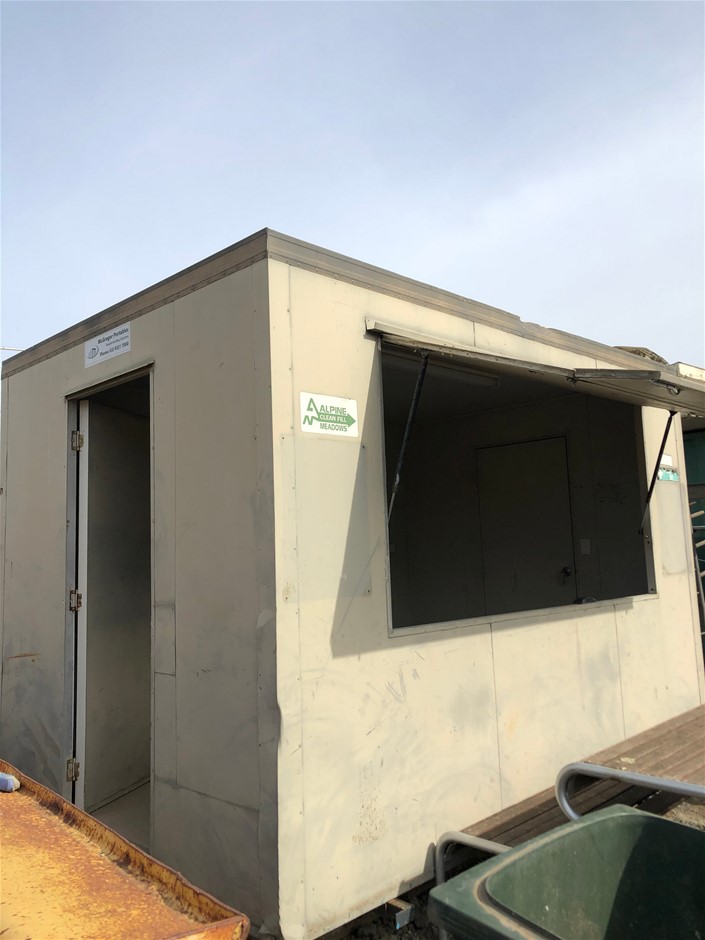 Unused 2025 Skid Steer Class 2 Quick Hitch