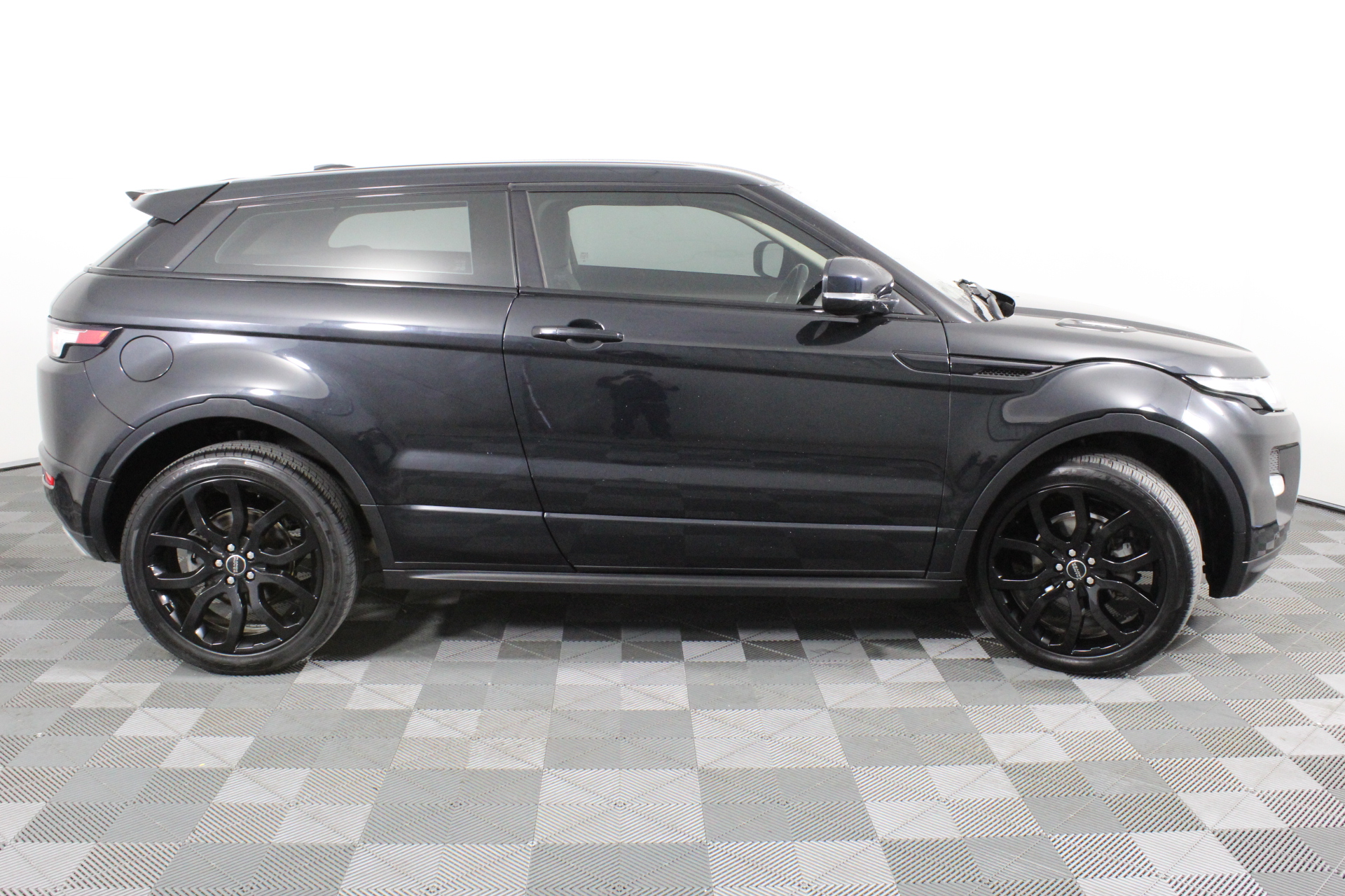 2 Carat round 2 white diamond each CVD Uncertified