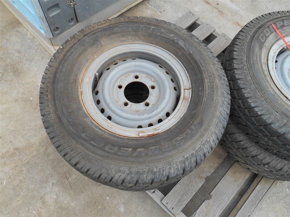 Aboriginal Flag, 1/10th Oz (ApproX) 999 Pure Solid Silver Bullion Coin