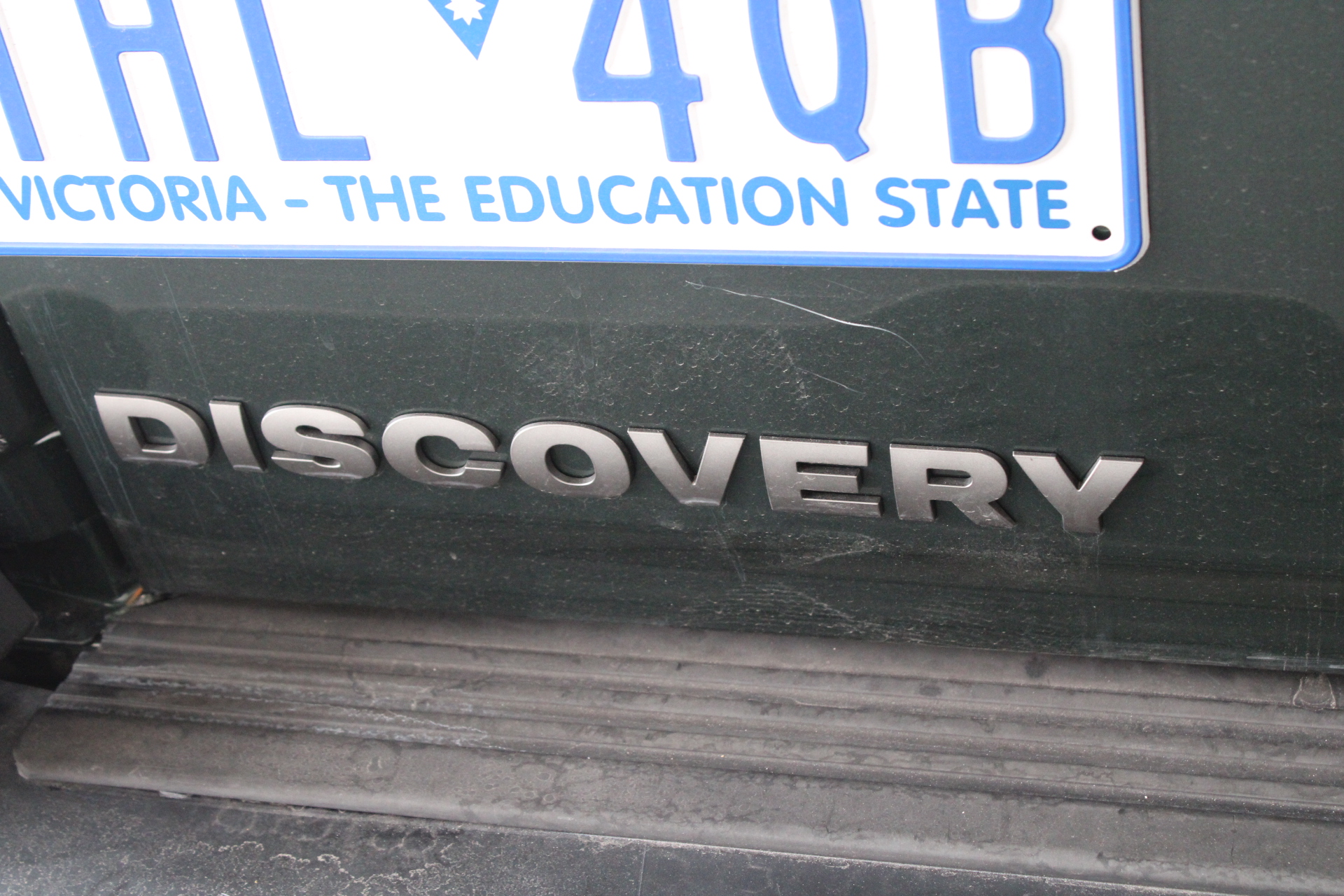 5 Stunning Pairs of Gemstone Drop Earrings