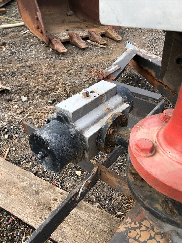 Stainless Steel Cross Necklace & Earring Set in Gold