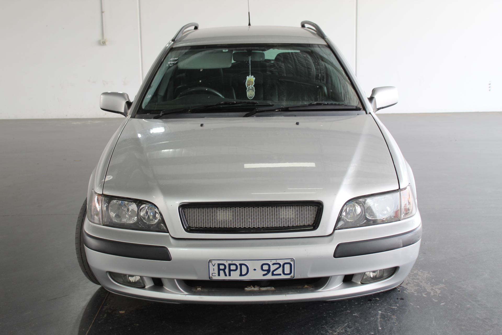 Designer Patterned Bangle in Silver