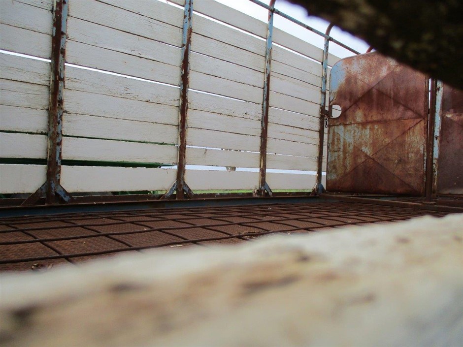 <p>2018 Hino  FG 500 4 x 2 Attenuator Truck</p>