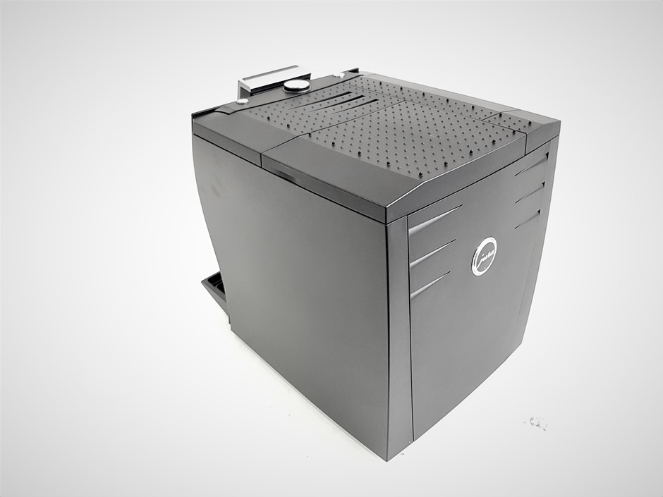 <p>Makita HR5212C Demolition Hammer</p>