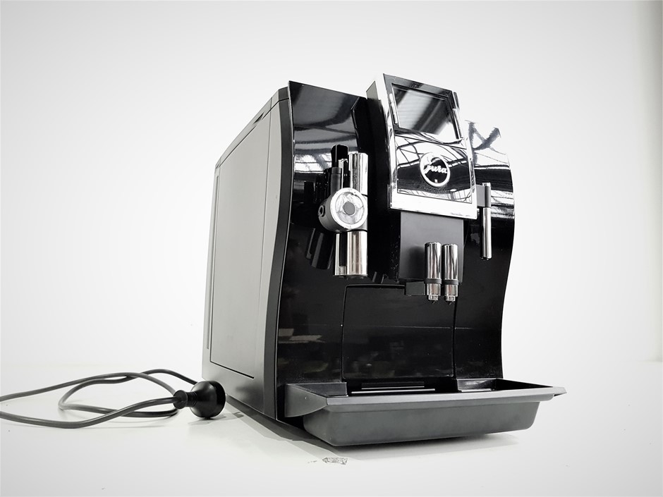 <p>Glass Display Cabinets, Qty x 6</p>