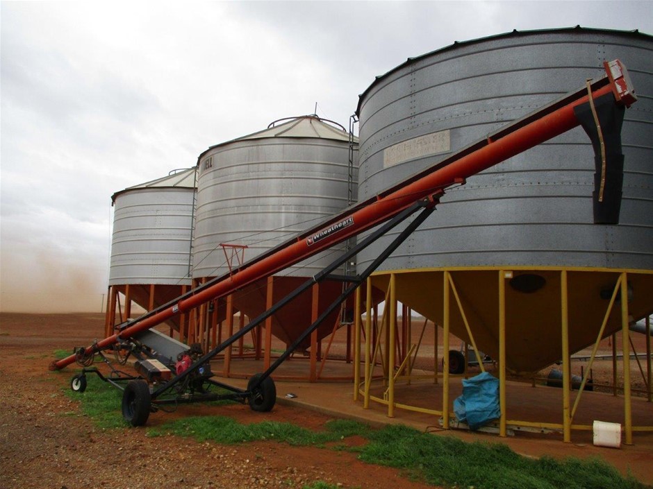 LITTLE TIKES Flowin' Fun Water Table, Sensory Water Play, for Kids 2Yrs+.