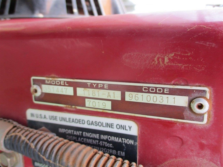 TEFAL Ultraglide Plus Steam Iron FV5840Z0. Colour: Java Pepper And Boreal B