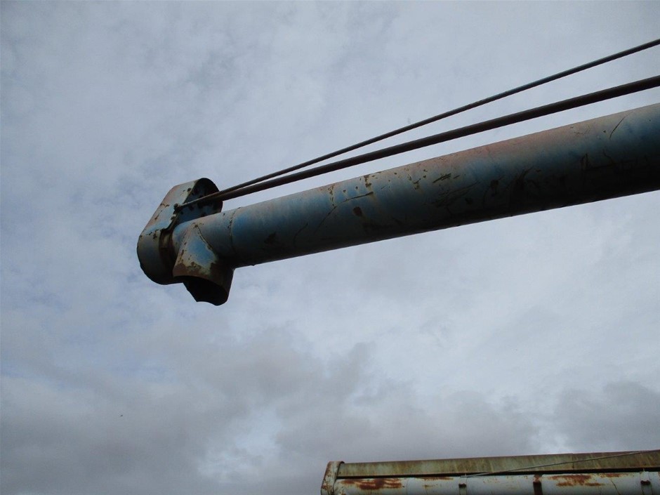 HAWKERS Faster Raw Sunglasses, Polarized Black Emerald, HFRA22BFTP.