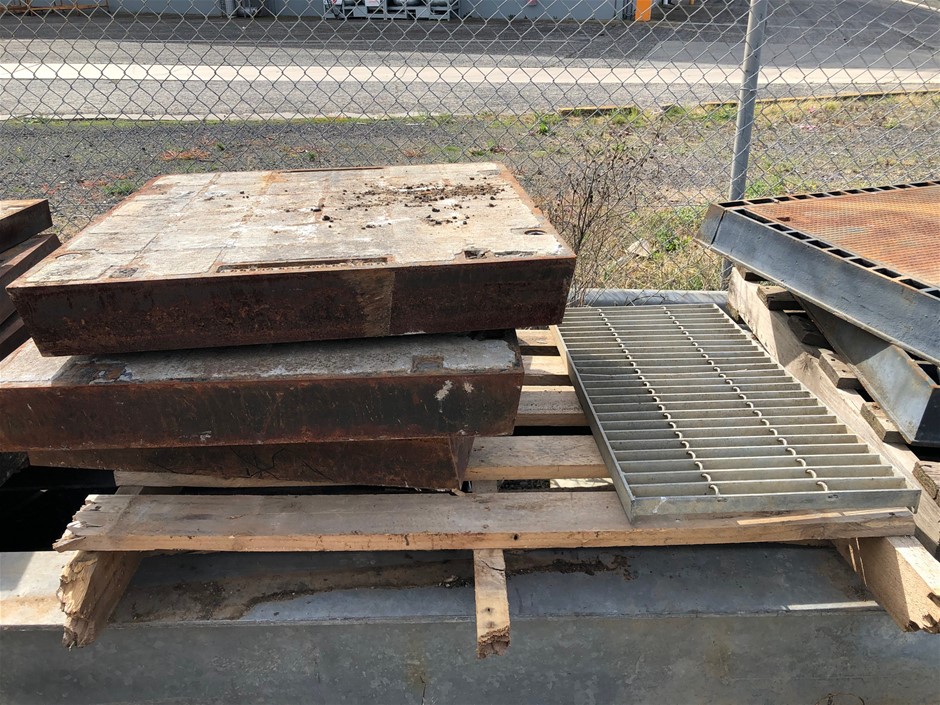 BEKO CaffeExperto TM CEP5464DX Semi-Automatic Espresso Machine, Colour Touc