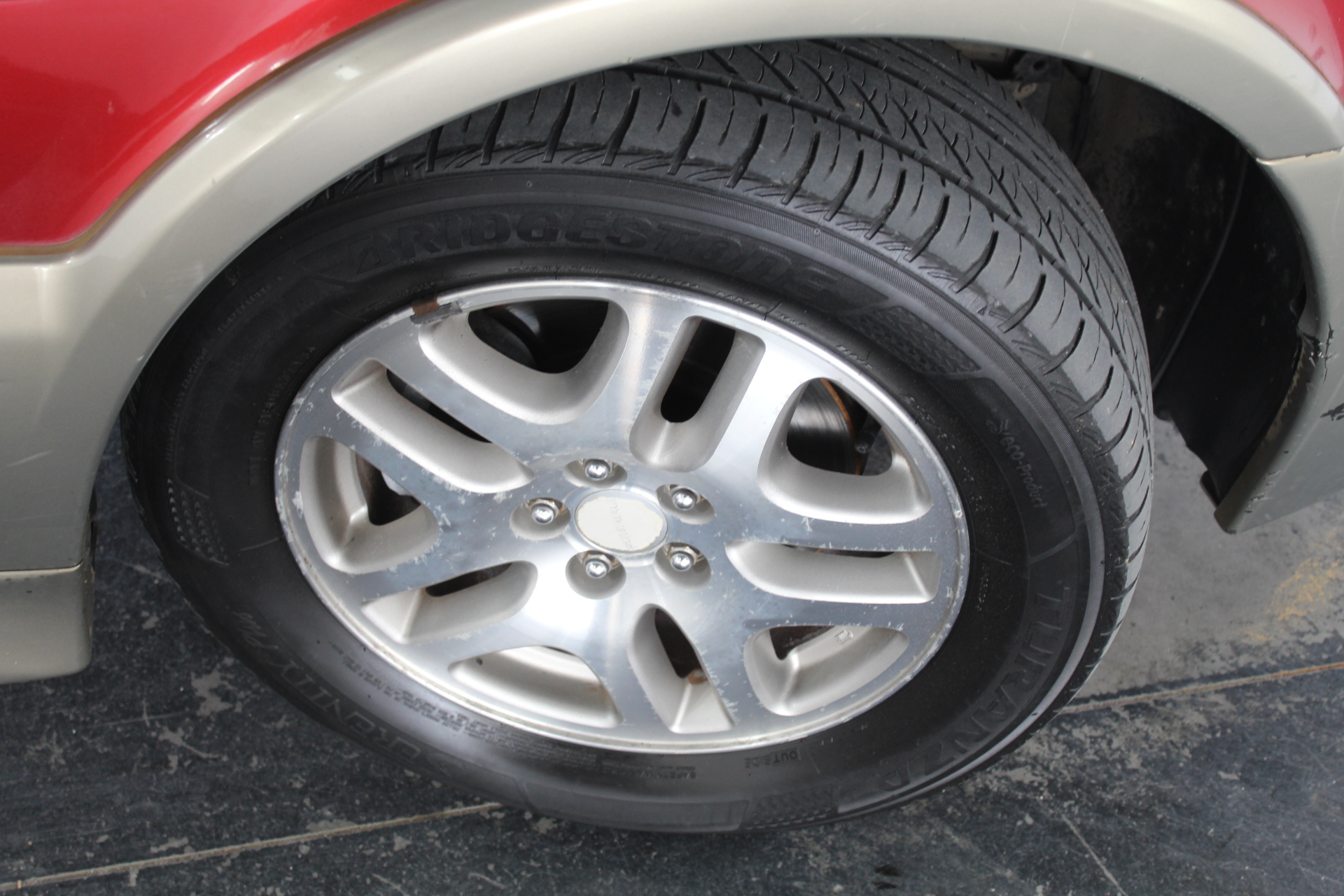 RUSSELL HOBBS Brooklyn Kettle, Model RHK92BLK. NB: Has Been Used & Not Box.