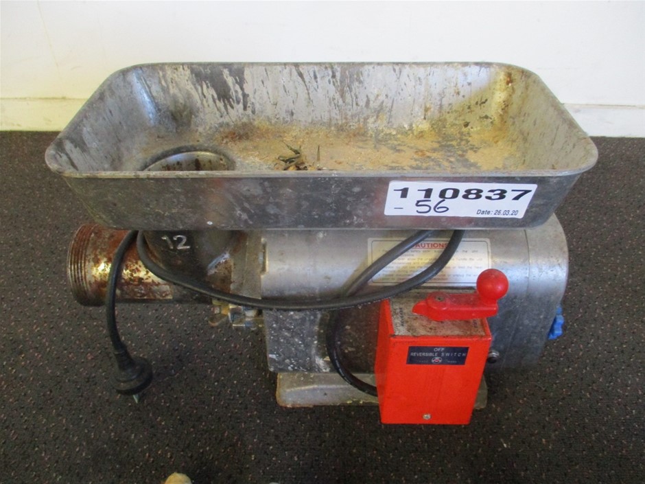 0.20 TCW yellow round various diamonds