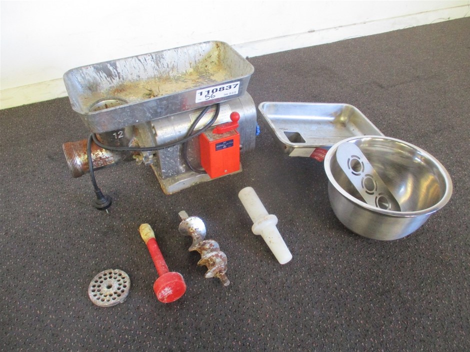 Waterproof  Watch Barrel Shaped Transparent Quartz Watch Popular