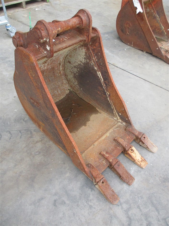 1966 Australia silver 50 cents in box UNC x 2 & 1 Gram Germania Silver bar