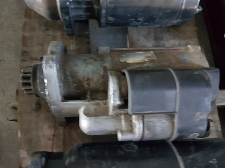 Real Gold Vermeil-GRA-certified 1.00 Carat VVS1 Green Moissanite Necklace