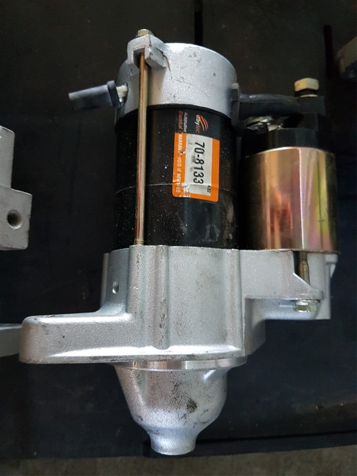 Jackass and Viva La Bam signed memorabilia multiple autographs