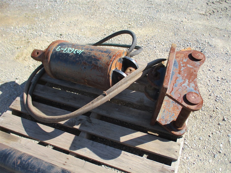 PENFOLDS RWT Shiraz 2005 (2x 750mL), Barossa Valley. 5* Prov