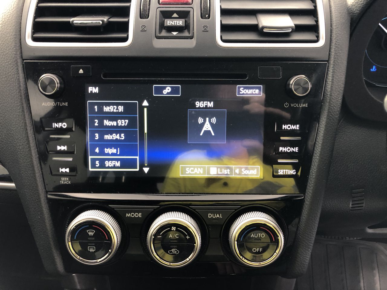 One Kilo of Australia KGV/King George VI/Queen Elizabeth Mix Date