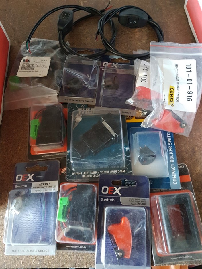 Bleeding Heart Shiraz  (12 x 750mL), SA.