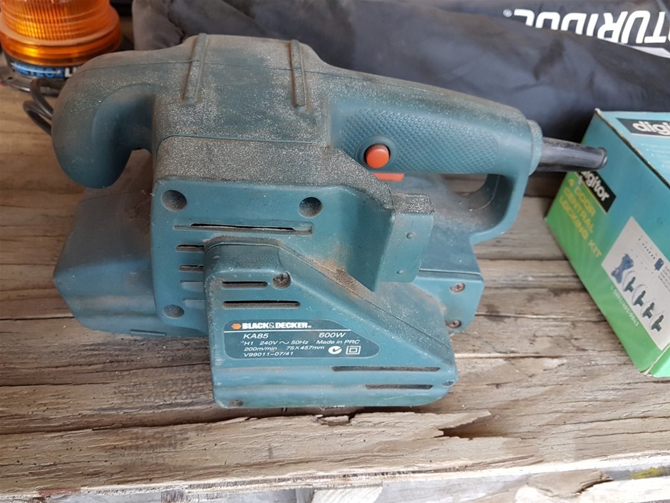 Jules Roy Chardonnay 2023 (6x 750mL), France.