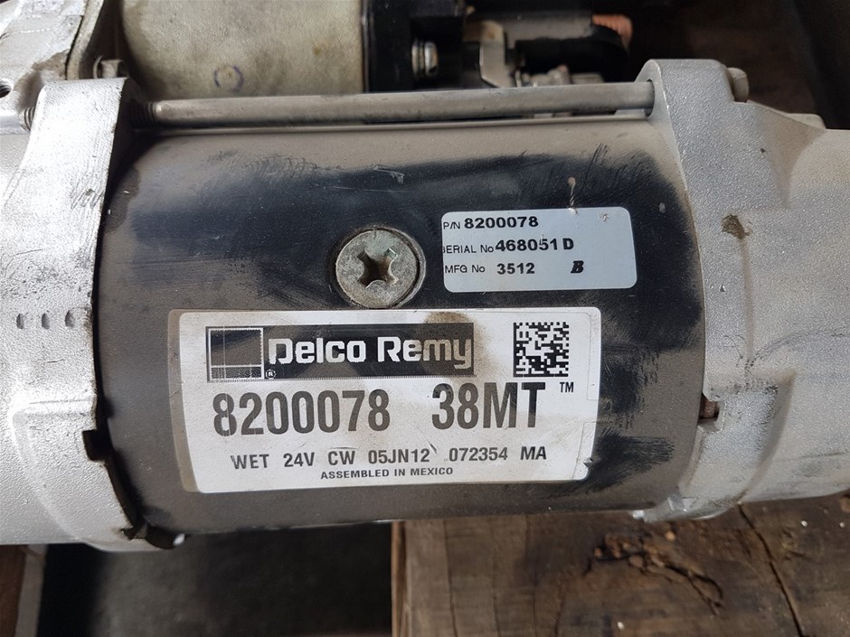 Little Giant 'Organic' Pet Nat 2022 (6x 750mL) SA