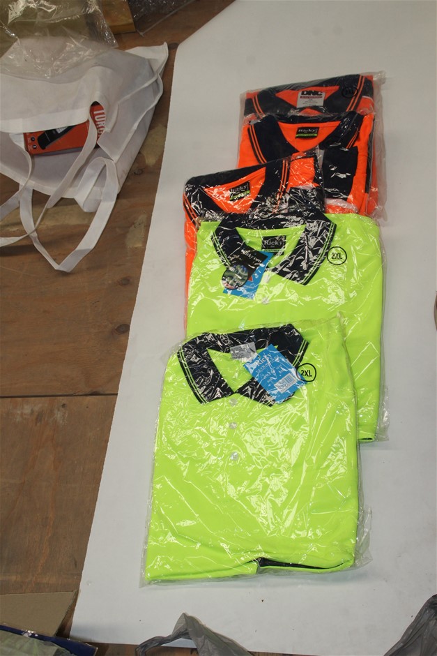 Night Merchant Gin Grapefruit And Soda Cans (24x 250mL) NSW