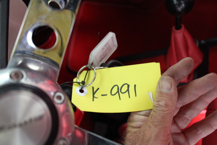 909 141CC 4 Stroke Petrol Lawn Mower. NB: Has been used, Not in box, Missin