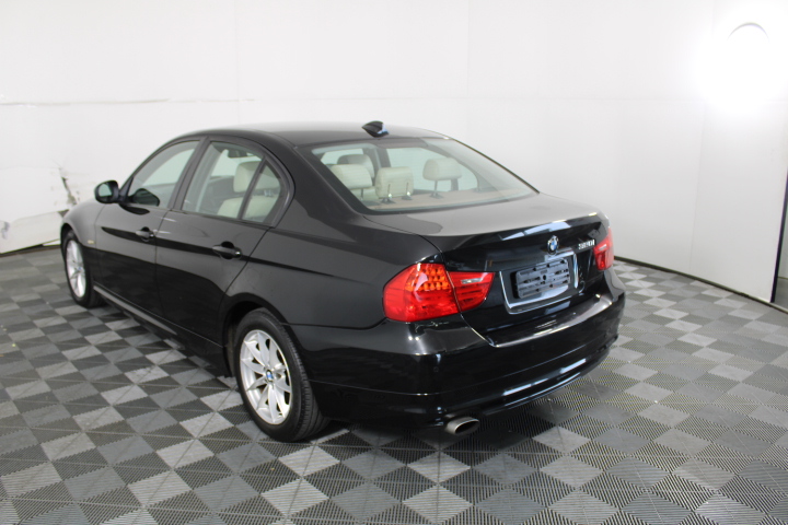 <p>3 x Rims and Tyres (Suited for AUSA 4x4 Forklift) </p>