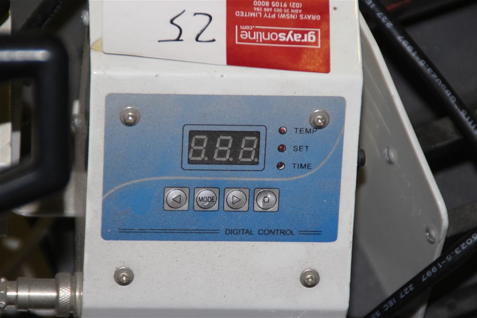 5.00ct TSW Natural Green Diamond Collection - Round Brilliant Cut