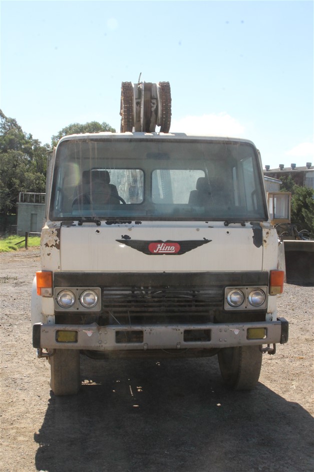 Australia: 2012 Two Dollars QEII Remembrance $2