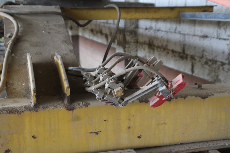 Quantity of 100 1650mm Star Pickets (Unused ),