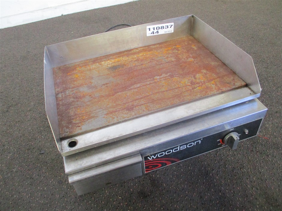 Stunning Aroma Perfume Double Heart Necklace - Red