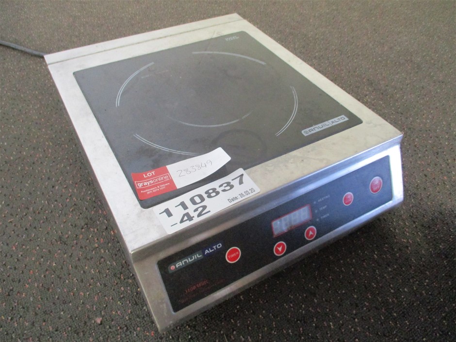 Stunning Bangle with Designer Rose Ball Clasp