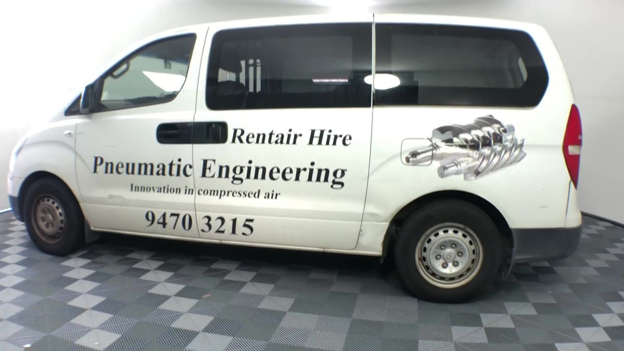 Sweet Caroline Pinot Noir (6x 750mL).