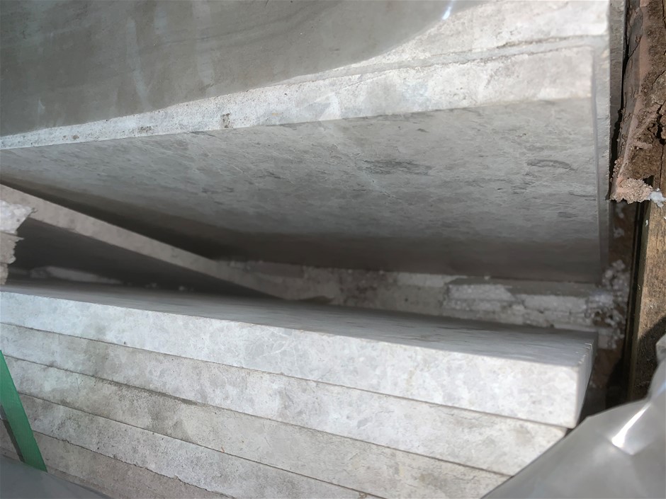 BOSE/JBL Mixed Brand and Model Portable Bluetooth Speakers (Lot of 115)