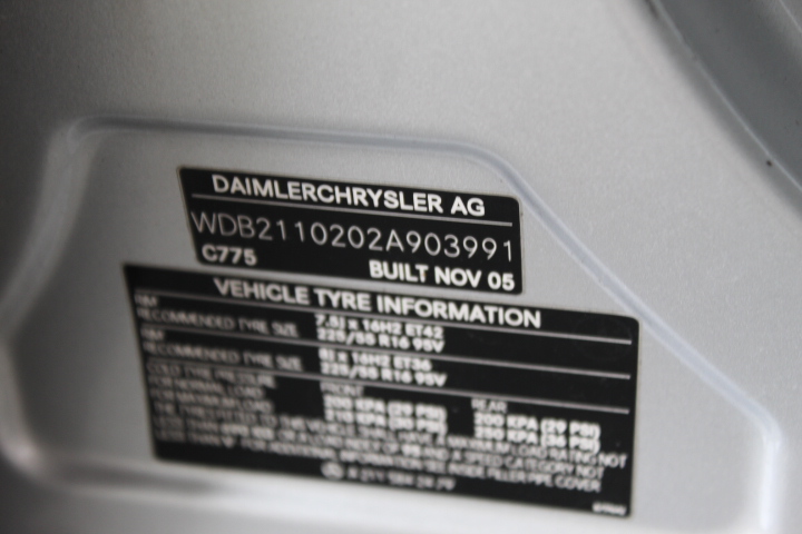 KIRKLAND Signature Golf Iron Stiff Right Flex, No. 7