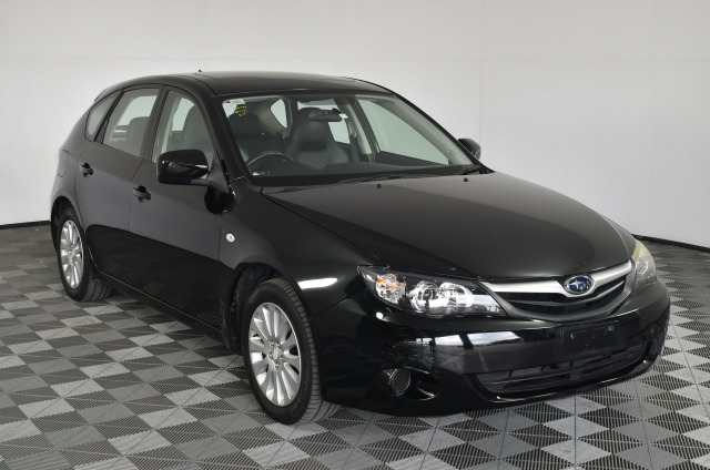 SAMSONITE Pivot Hub Spinner Large Luggage Hardside, Brushed Black. NB: Mino