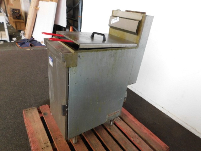 Assorted Crocs Jibbitz: Sport Shoe Charms, MLB Chicago White Sox x Disney S