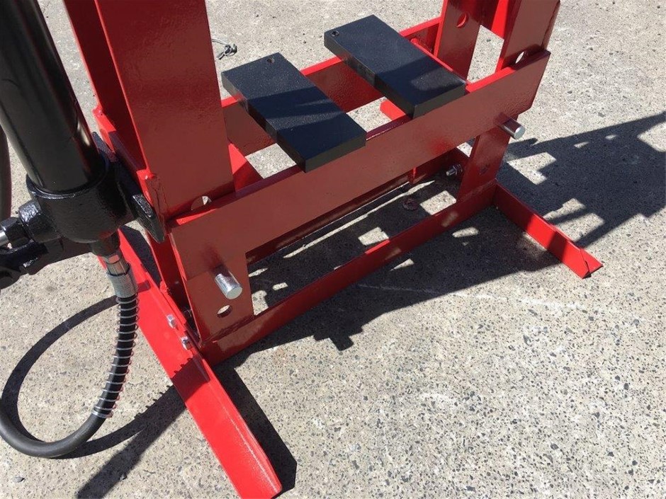 Pack of 21 x RUBBERMAID Food Storage Containers with Lids, Salad Dressing a