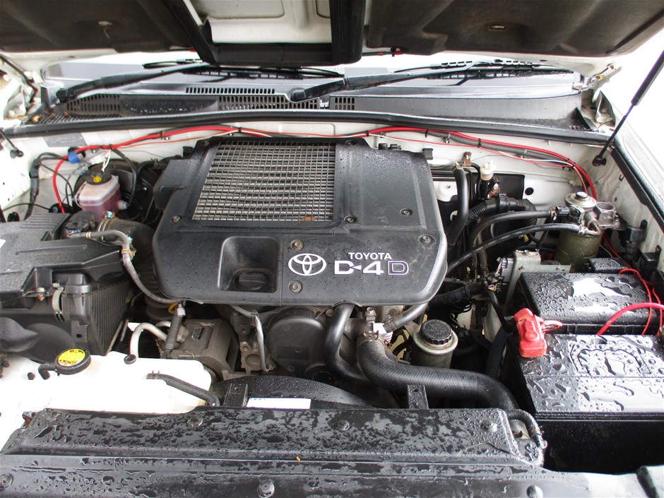 9K Yellow Gold 0.08CT HI I1 DIAMOND TOPAZ RING