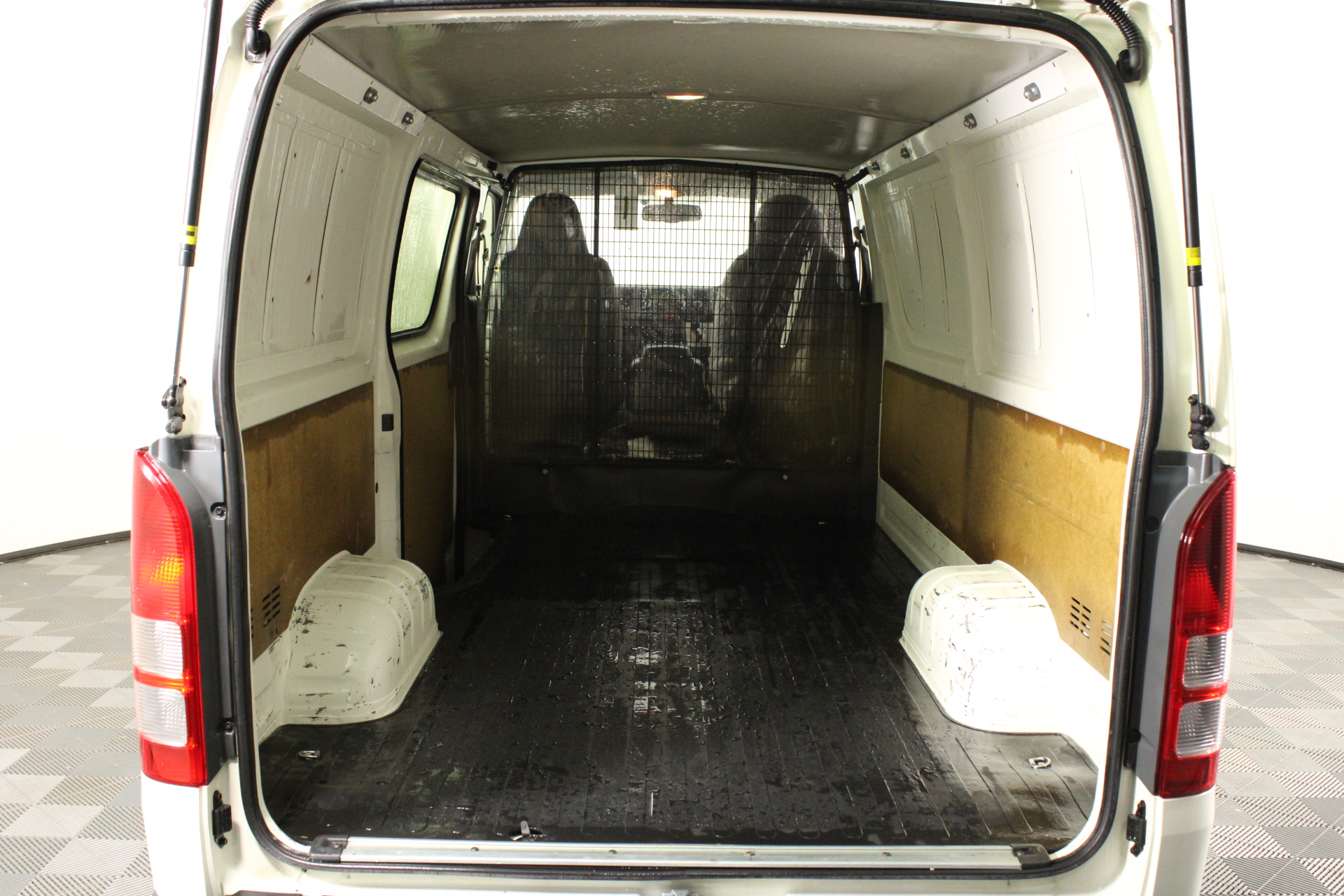 9K Yellow Gold DIAMOND-CUT RING