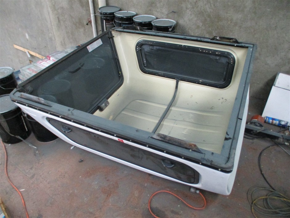 9K YELLOW GOLD SMOKY QTZ BAGUETTE NECKLACE 40-45cm