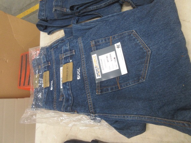 2 x Flat Webb Lifting Slings, WLL 2000kg x 1.5M (with Test Cert).