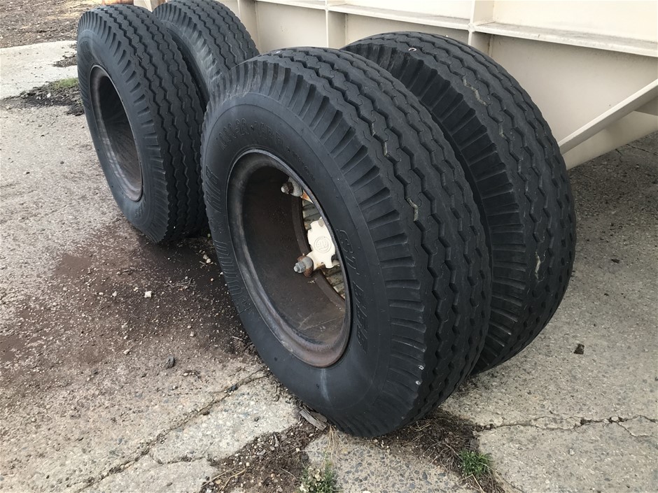 1966 Australia First & Last Queen Elizabeth Silver round fifty centsx4