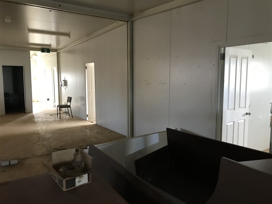 INFINITY X1 Dual Powered Solar Work Light, 3000 Lumen.