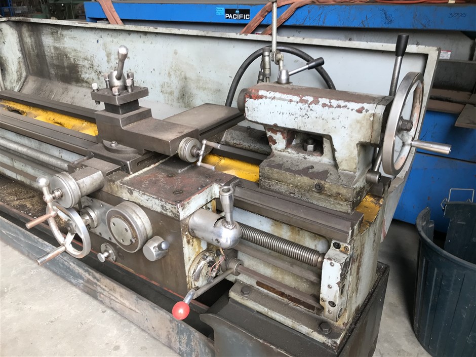 2022 Queen Elizabeth Platinum Jubilee Gold plated Medallion