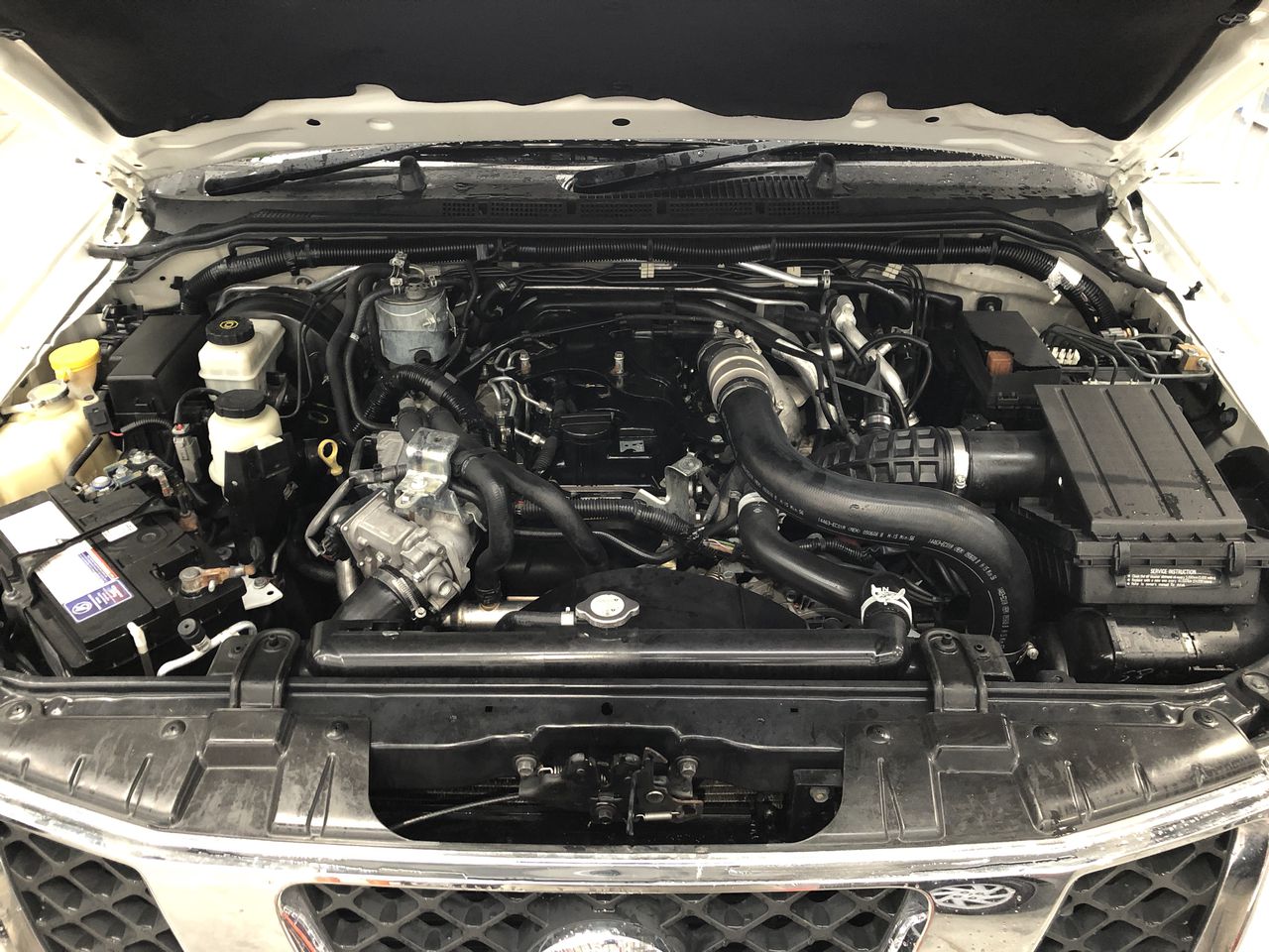 4 x Assorted Earbuds. 1 x SENNHEISER IE200. 1 x SHARE SE215. 1 x JABRA Elit