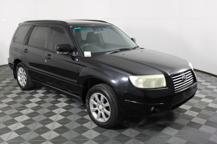 2 x JACK&JONES Originals Men's Tees, Size S, Cream & Dark Grey. NB: has bee